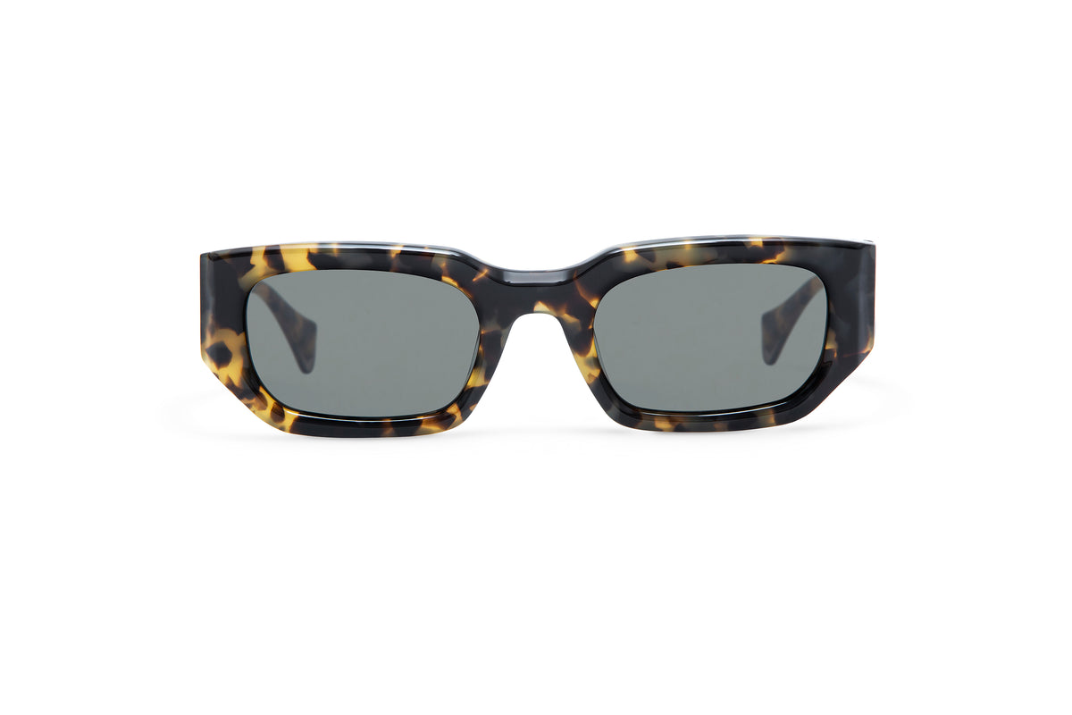 sunglasses-gigi-studios- 