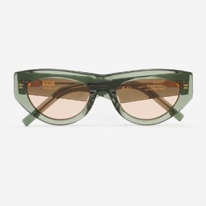 sunglasses-kaleos-groff-4-green-cat-eye-shape-by-kambio-eyewear-front